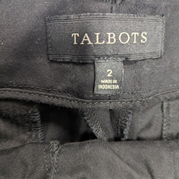 Talbots Perfect Shorts - 10.5" - Picture 4 of 4